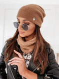 Load image into Gallery viewer, Set: hat and scarf caramel