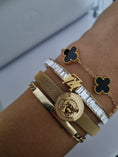 Load image into Gallery viewer, Clover bracelet

