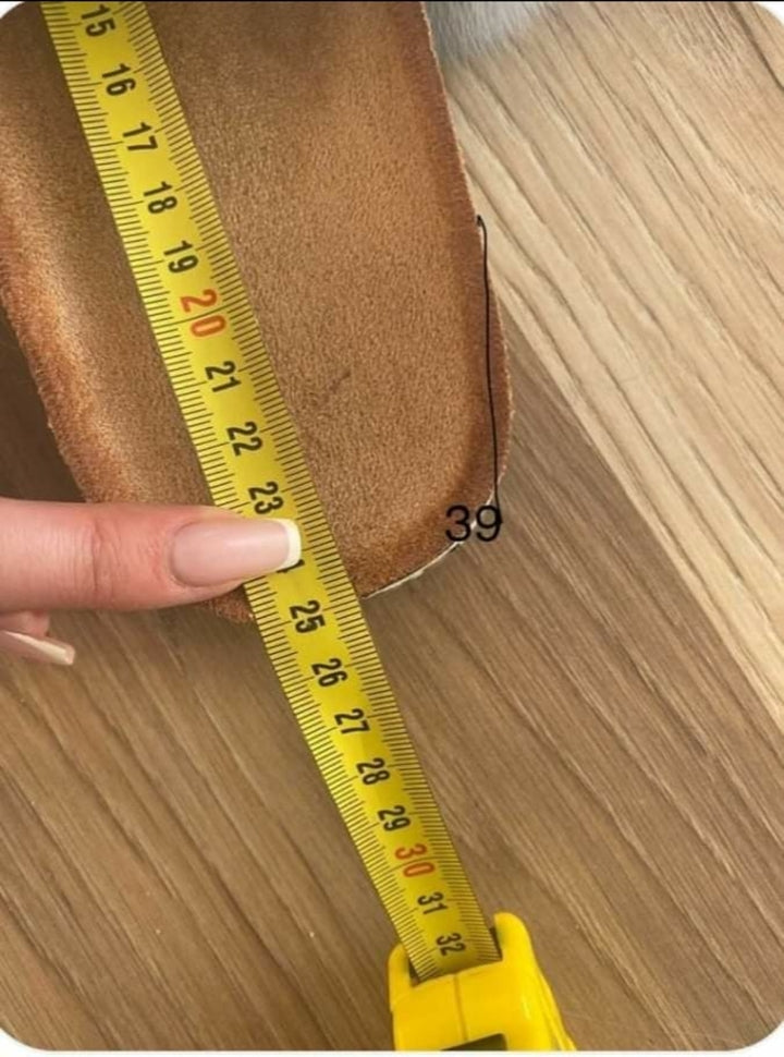 Klapki z naturalnym futrem Premium – Siya Fur