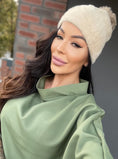 Load image into Gallery viewer, Alpaca hat
