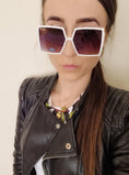 Load image into Gallery viewer, Sunglasses
